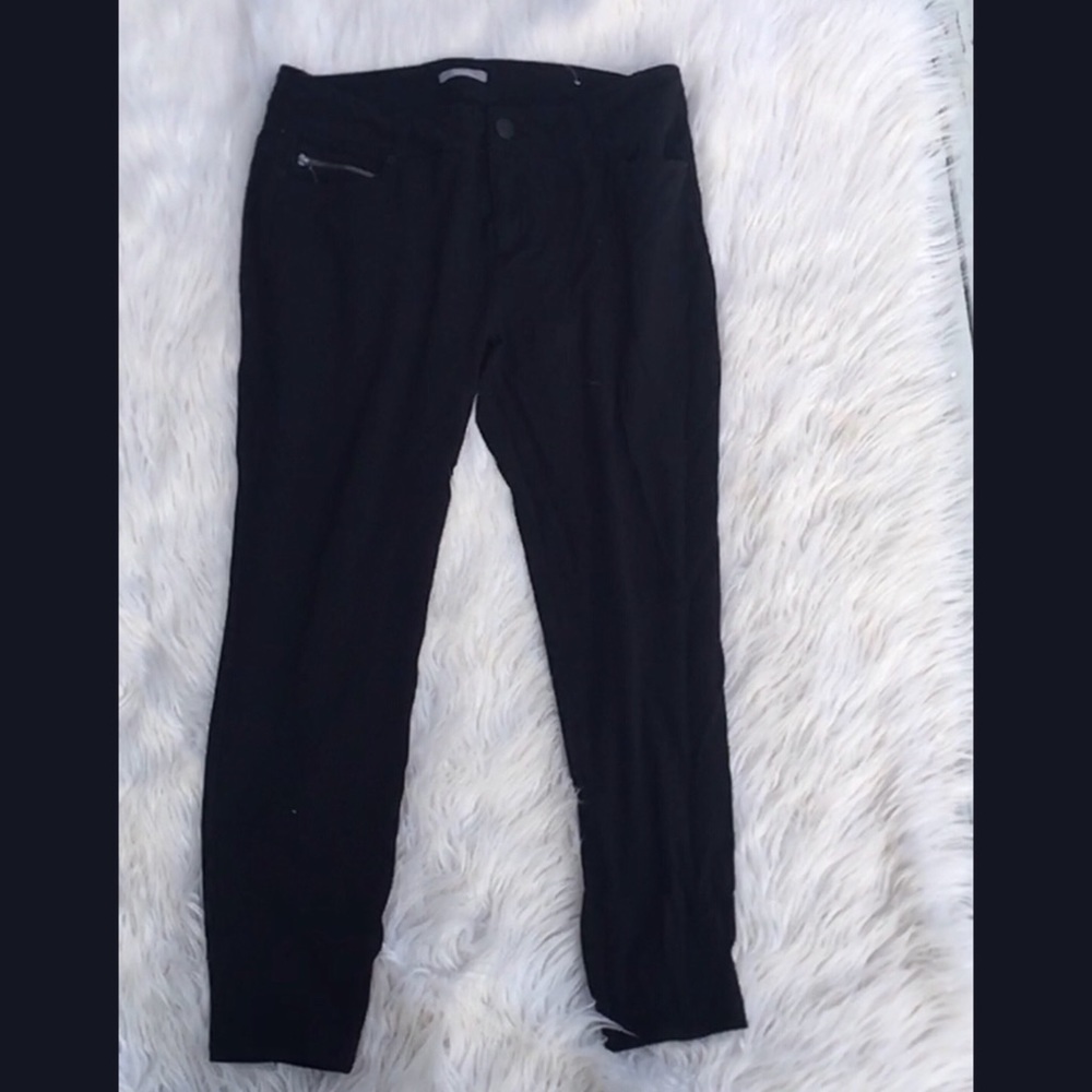👗3/$30👗 black Maurice’s pants with zipper detail